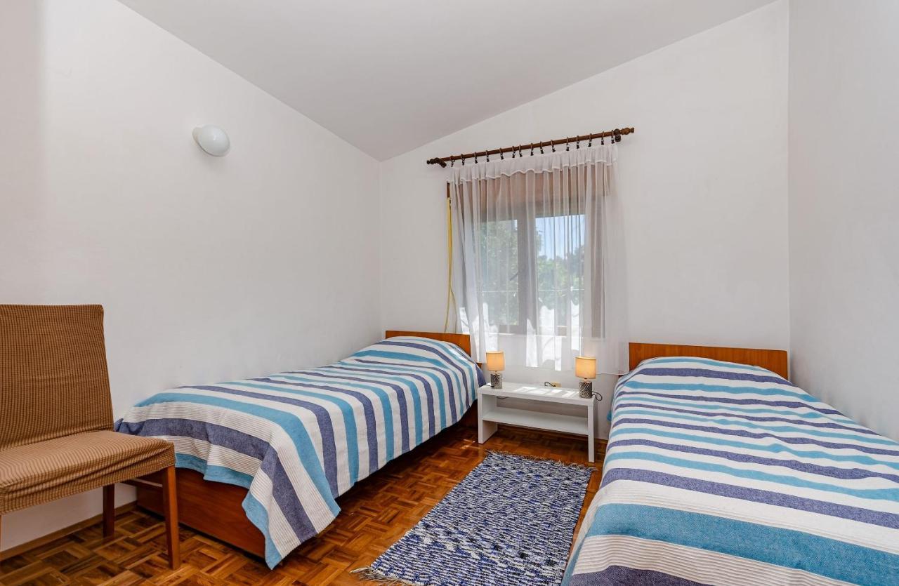 Apartments Marija Klek Exterior photo