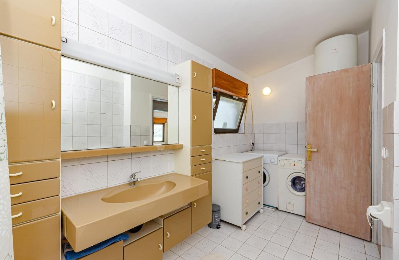 Apartments Marija Klek Exterior photo